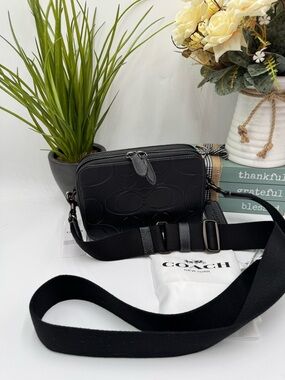 Coach Charter Crossbody Bag 19 in Maxi Signature Leather – Black NWT